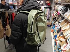 -唯品会(北京国瑞城店)