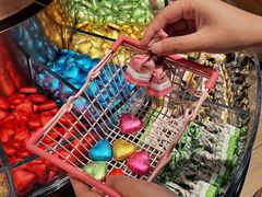 -Laderach 莱德拉(上海环贸iapm店)