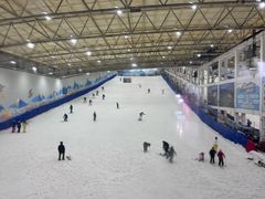 -乔波室内滑雪场