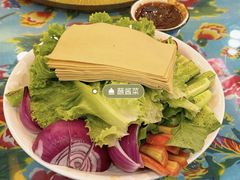 -闯关东东北农家菜(崂山石老人店)