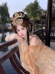 -一揽芳华汉服旗袍体验馆(拙政园店)