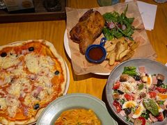 老教堂色拉-JINNS锦时 steak&pizza(浸信会礼拜堂旧址店)