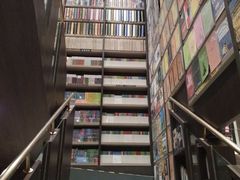 -钟书阁(群光广场店)