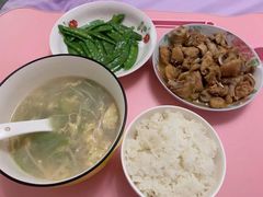 -姆爱自营月嫂(松江店)