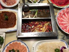 -月满大江火锅(总府路店)