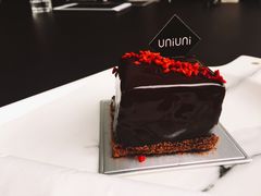 -UNI UNI(环亚凯瑟琳店)