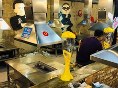 -马路牙子烧烤音乐酒馆(望京店)