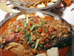 -鸣记脆皮烤鱼·海鲜烤鱼(三八广场店)
