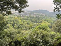 -灵岩山风景区