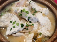 -魏铭鱼头捞饭(晋阳路店)