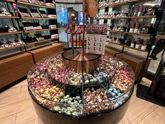 -Laderach 莱德拉(上海环贸iapm店)