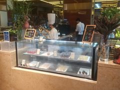 -大中华希尔顿酒店-念自助餐·嗨啤·小龙虾