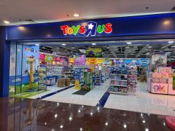 -玩具反斗城(正大广场店)