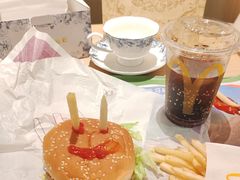 -麦当劳(世界城广场店)