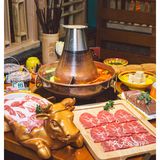 不出广州吃北京铜锅涮肉，一口一片停不下来
