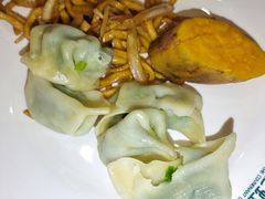 -梦航彩虹之约自助餐厅(华府天地店)