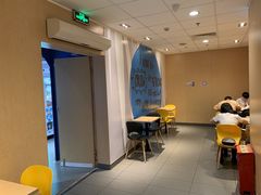 用餐区-麦当劳(上藤店)