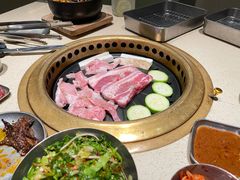-蚂蚁洞·烤肉大营地(上海静安大悦城店)