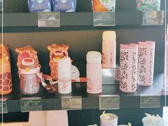 零售区-星巴克臻选(上海长风大悦城店)