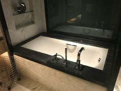 -重庆富力艾美酒店