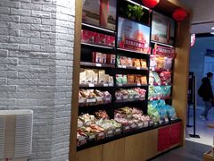 -良品铺子(五角场万达店)