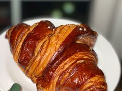 碱水羊角包-OUR Bakery(三里屯太古里店)
