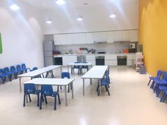 -爱睿思儿童早教亲子游泳(万象城店)