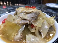 酸菜肚片-国生茶庄·地道农家菜团建活动