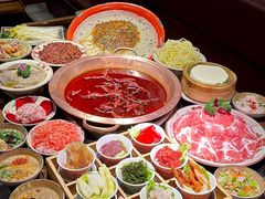 -山城鼎重庆老火锅(西安钟楼店)
