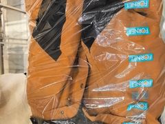 -福奈特洗衣·洗鞋·奢侈品护理(百联中环店)