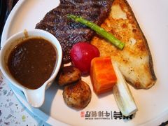 鳕鱼与纽约牛排双拼-战斧牛排餐厅(百盛优客店)