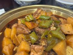 -牛一嘴·兰州牛肉面·大盘鸡(财富中心店)