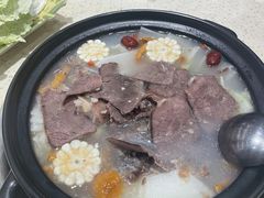 -九寨沟特色牦牛肉汤锅