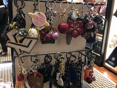 -COACH蔻驰(赛特奥特莱斯店)