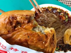 -甘记肥肠粉(马鞍北路店)