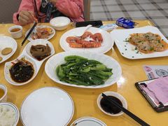 -鹏城人家海鲜酒家·23年老字号(较场尾店)