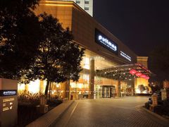 -昆山新港湾大酒店宴会厅