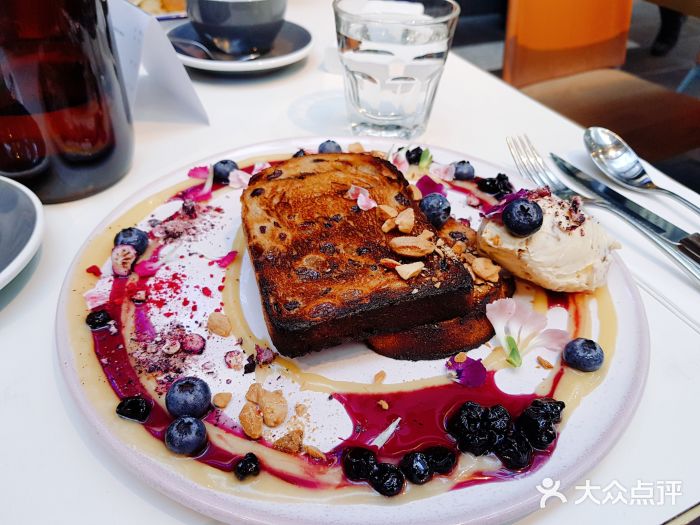 Rustica Rialto TowersFruit Toast图片