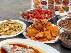 -丹水桥地锅鱼·翘嘴鲌·地方特色全鱼宴(丹江口大坝店)