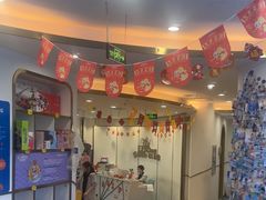 -龙格亲子游泳·水育早教中心(华亿大润发店)