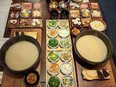 -银米·云南传统过桥米线(双廊黑金冠店)