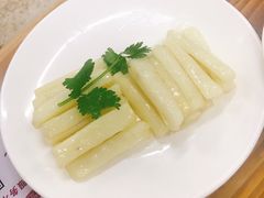 -正宗普宁豆干坊·洪记砂锅粥(红领巾路店)