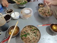 -正宗杨记普洱酸醋米线(总店)