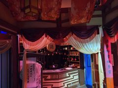 -暴风岛沉浸式体验馆(百联世纪店)