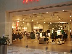 -H&M(鹏欣水游城店)