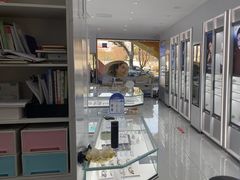 -光明眼镜·蔡司授权(徐泾店)