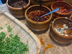 -云阿蛮云南生烫牛肉米线(奉贤路店)