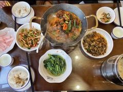 -临江餐馆二楼美食部落