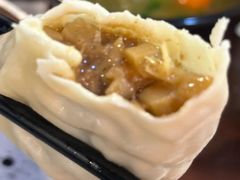 笋丁菜饺(5只)-大龙汤包