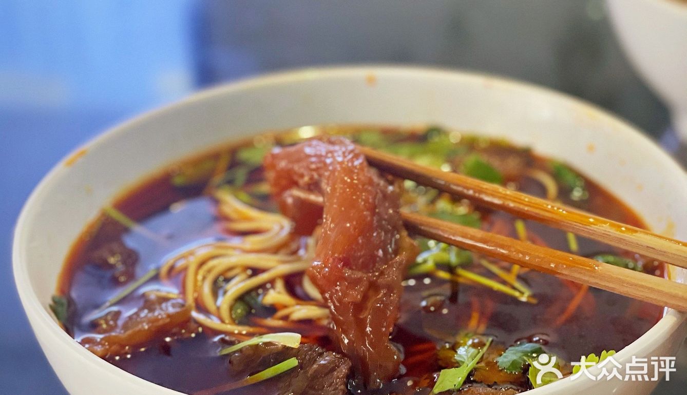 软糯弹口的牛肉牛筋面｜一口就爱上它